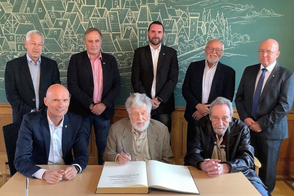 2022-10_goldbuch_flagg_flegenheimer2_radam